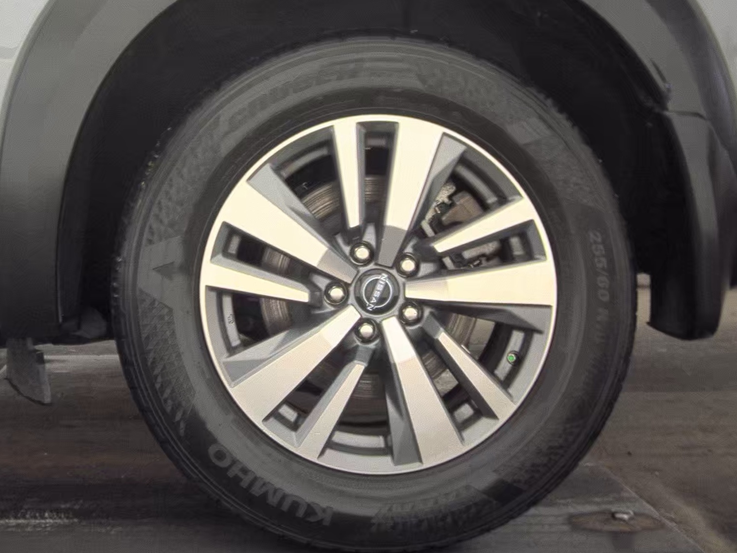 2023 Nissan Pathfinder SL FWD