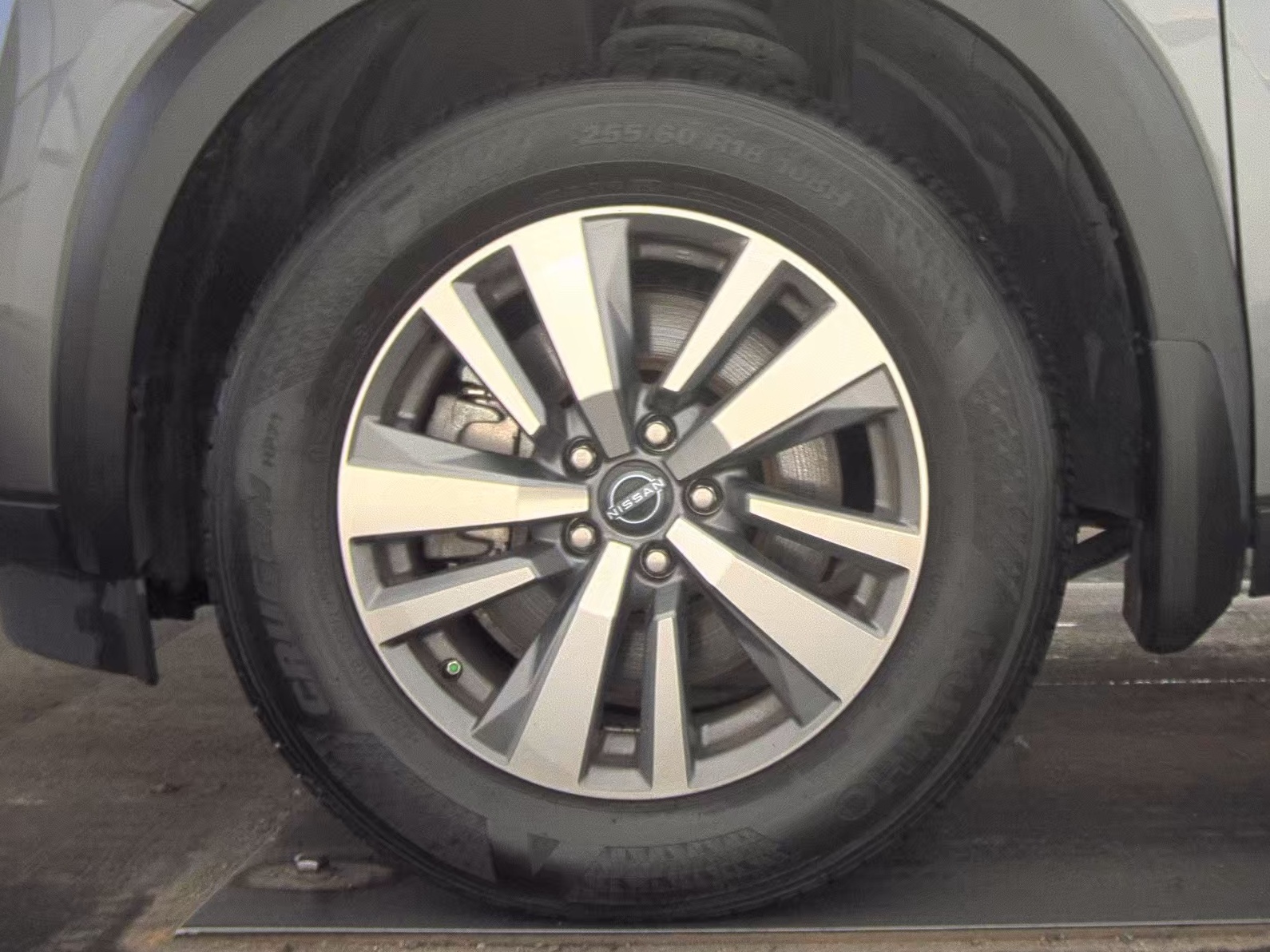 2023 Nissan Pathfinder SL FWD