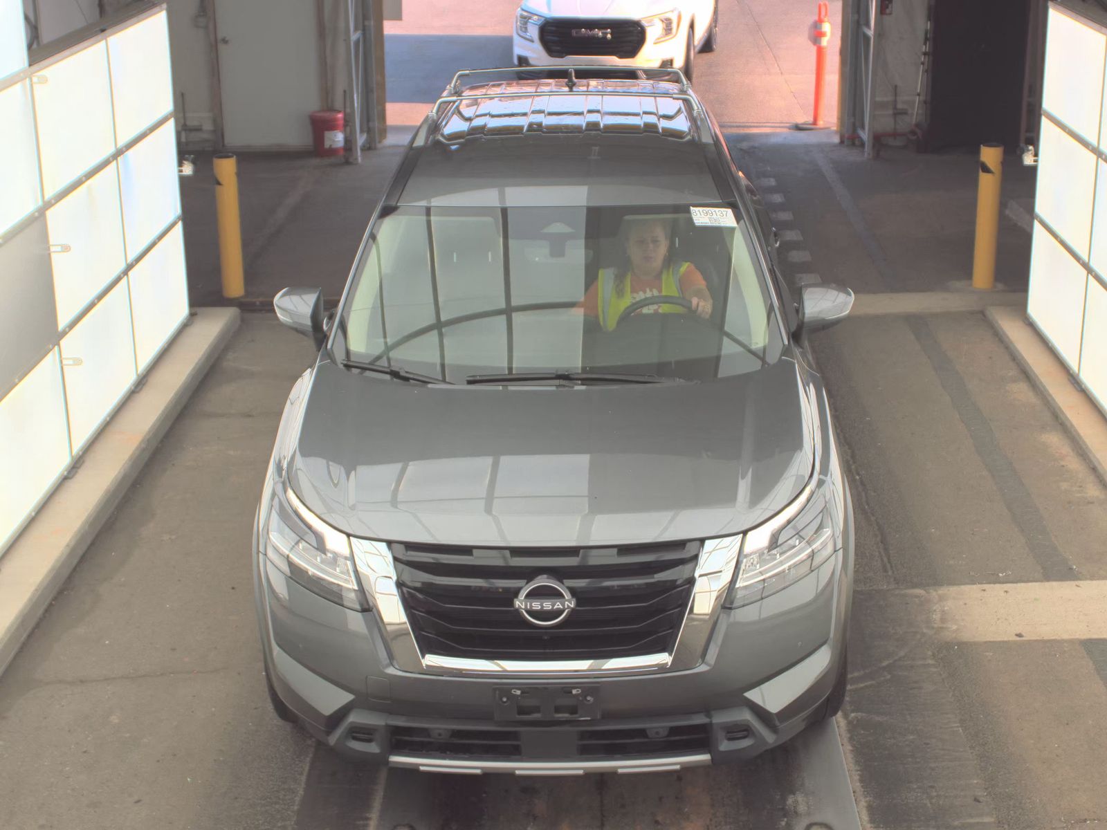 2023 Nissan Pathfinder SL FWD