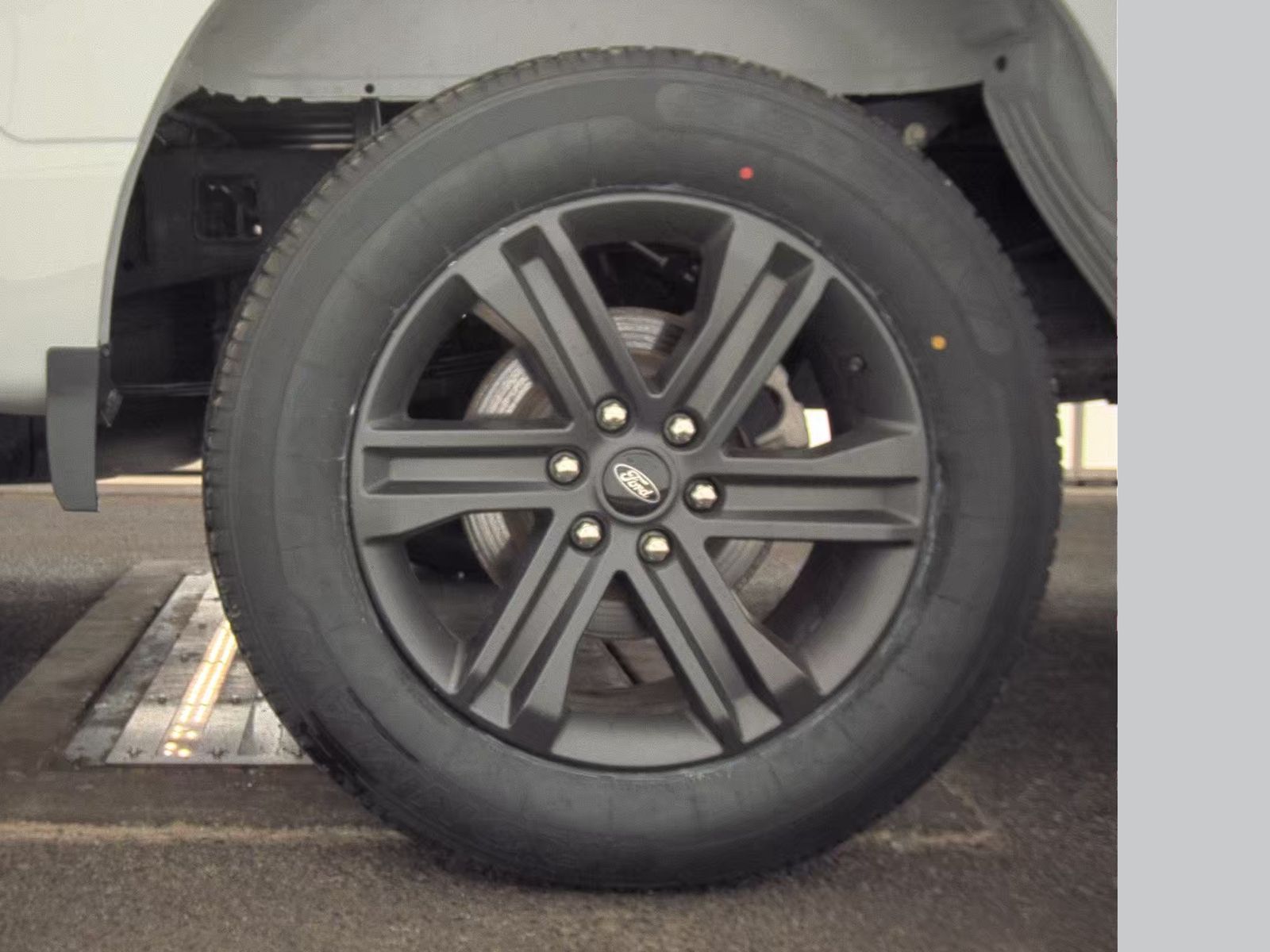 2023 Ford F-150 Lariat AWD