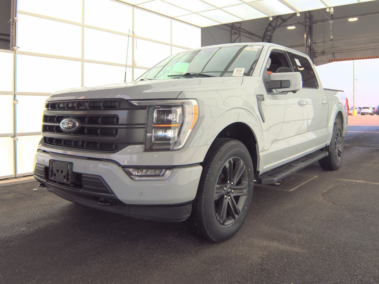 2023 Ford F-150 Lariat AWD