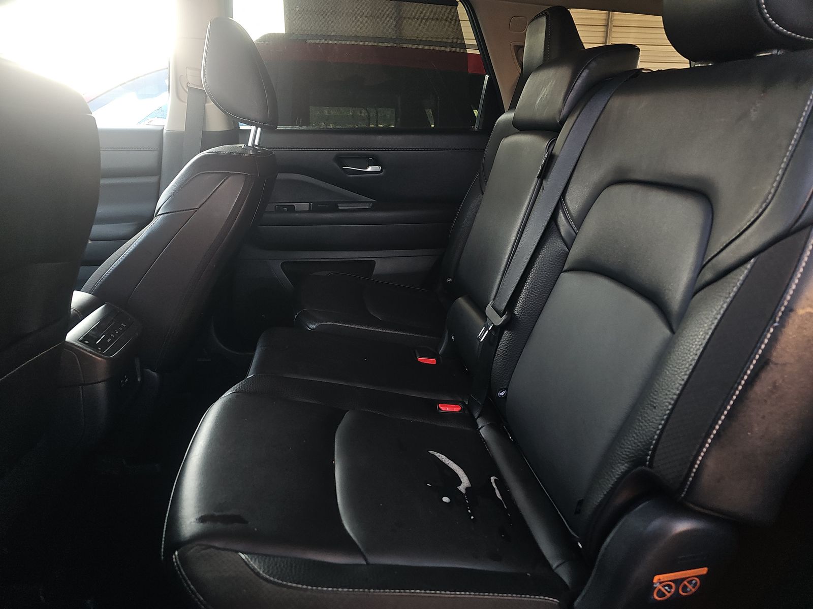 2023 Nissan Pathfinder SL FWD