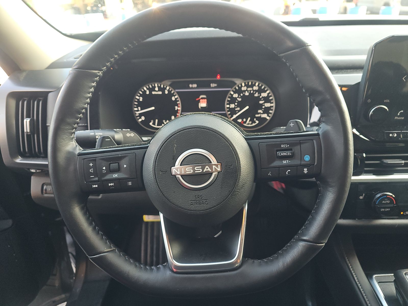 2023 Nissan Pathfinder SL FWD