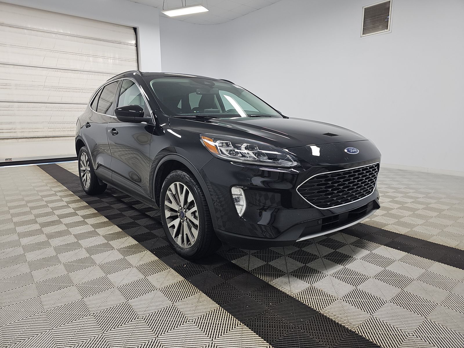 2021 Ford Escape Titanium AWD