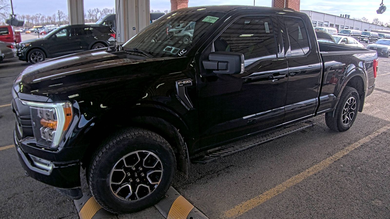 2023 Ford F-150 XLT AWD