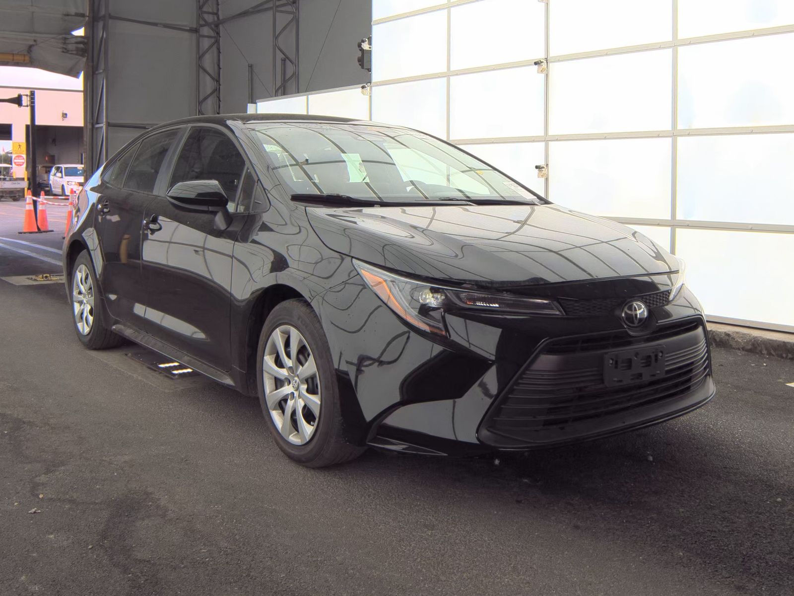 2025 Toyota Corolla LE FWD