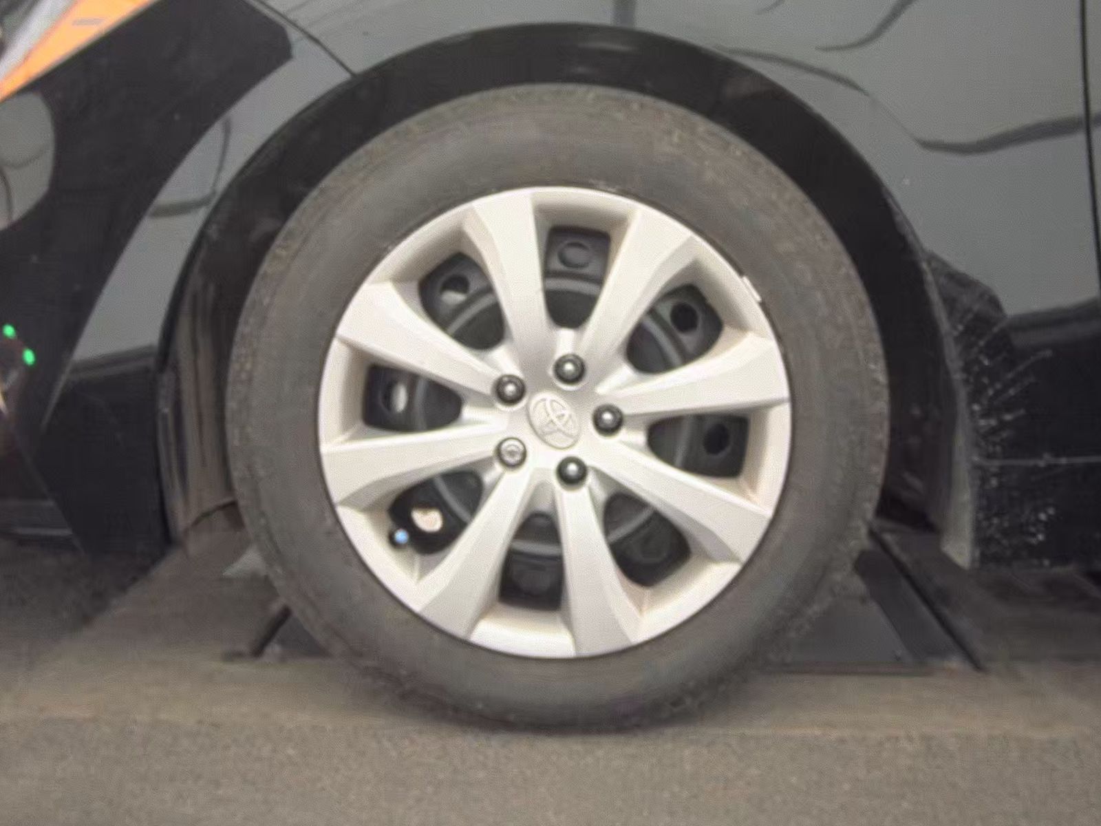 2025 Toyota Corolla LE FWD