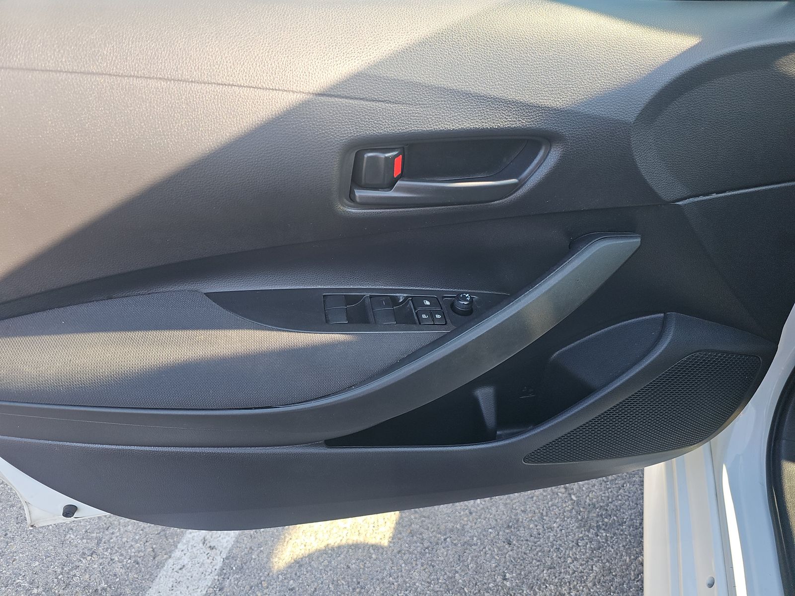 2022 Toyota Corolla Hybrid LE FWD