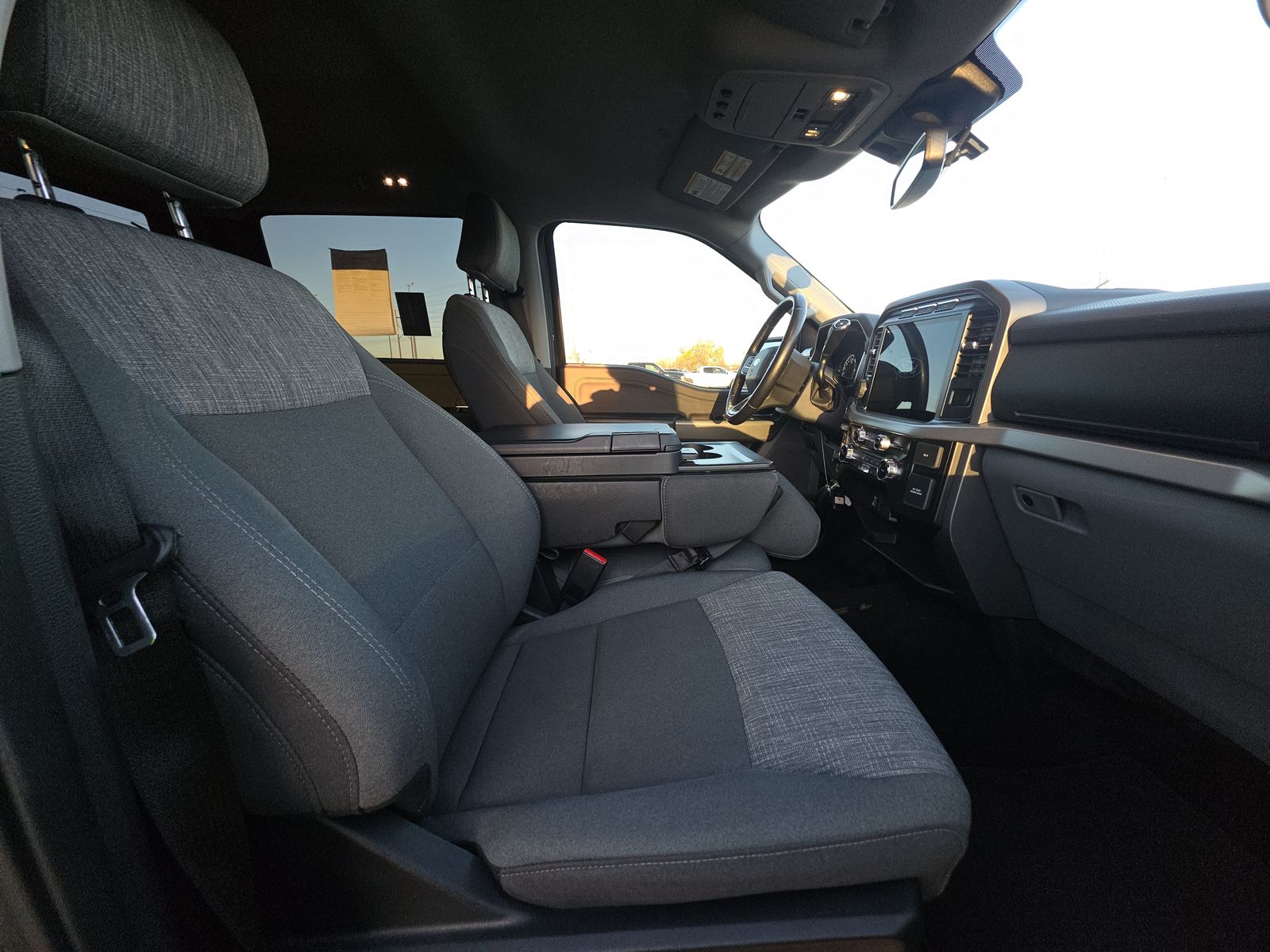 2022 Ford F-150 XLT AWD