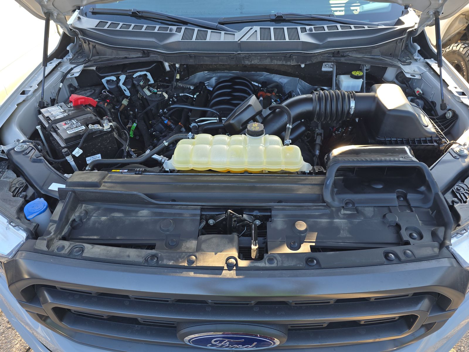 2023 Ford F-150 XLT AWD