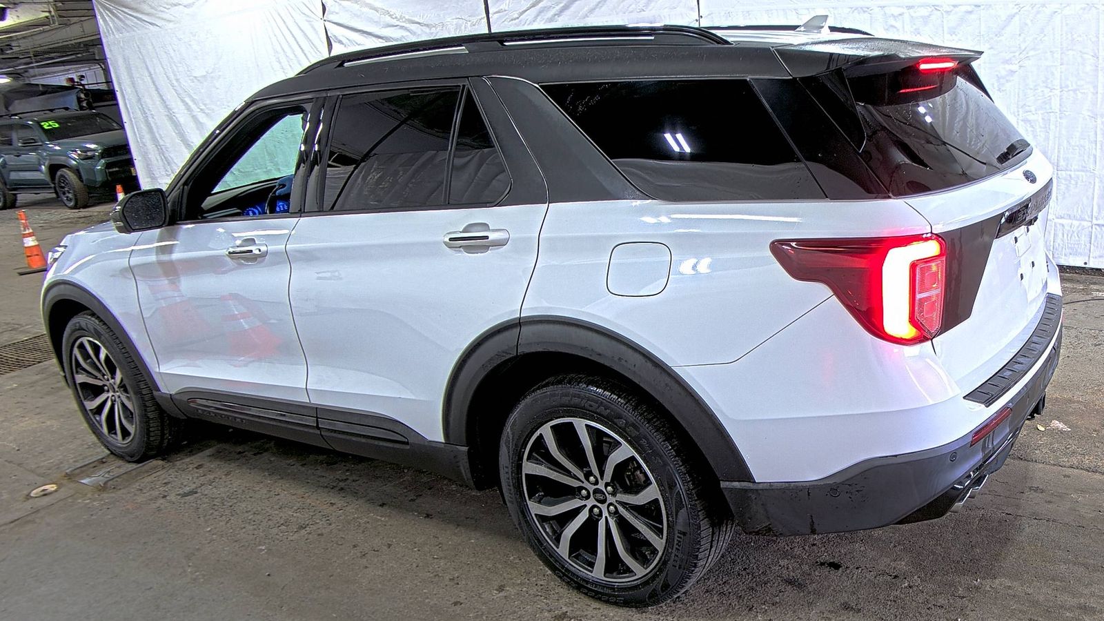 FORD EXPLORER - 7