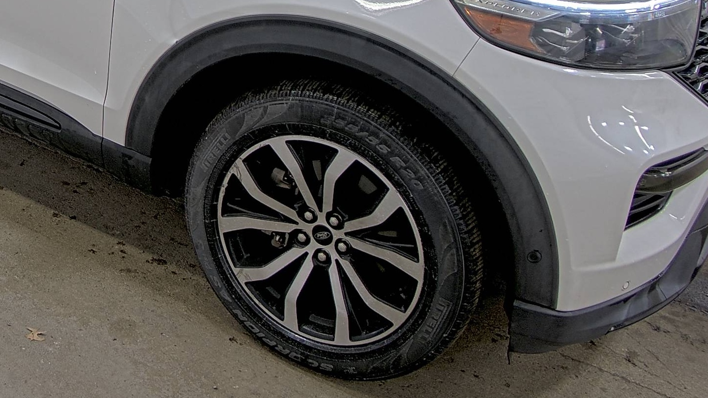 FORD EXPLORER - 9