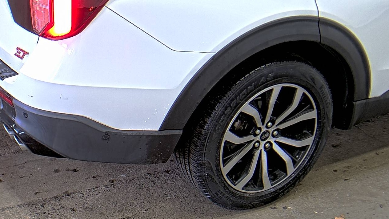 FORD EXPLORER - 10
