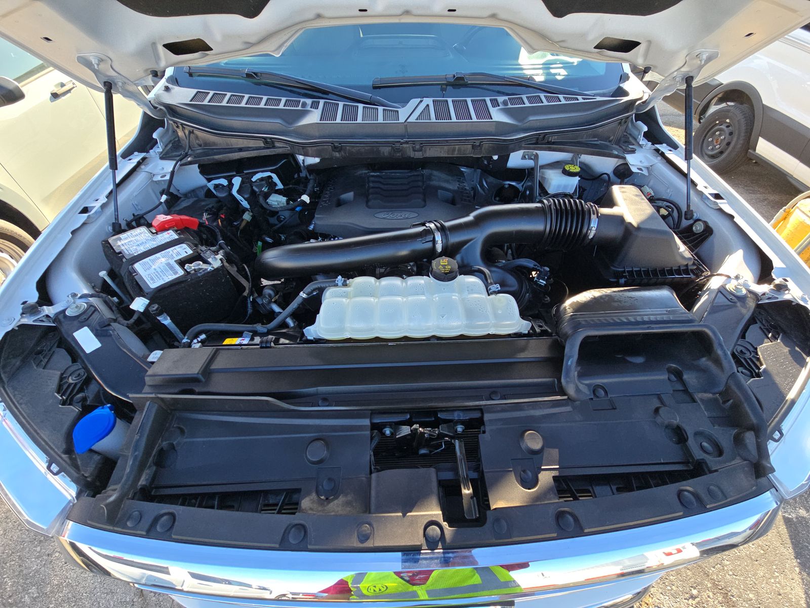 2023 Ford F-150 XLT AWD