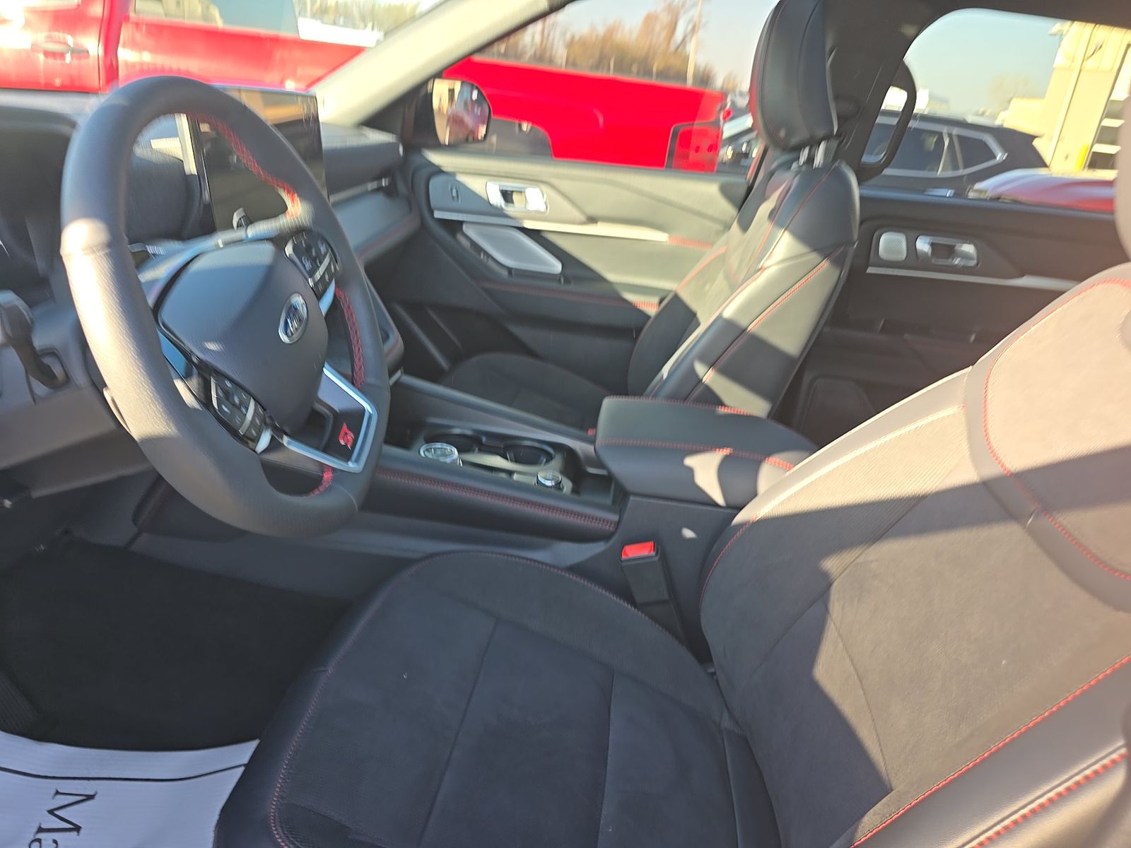 2025 Ford Explorer ST RWD