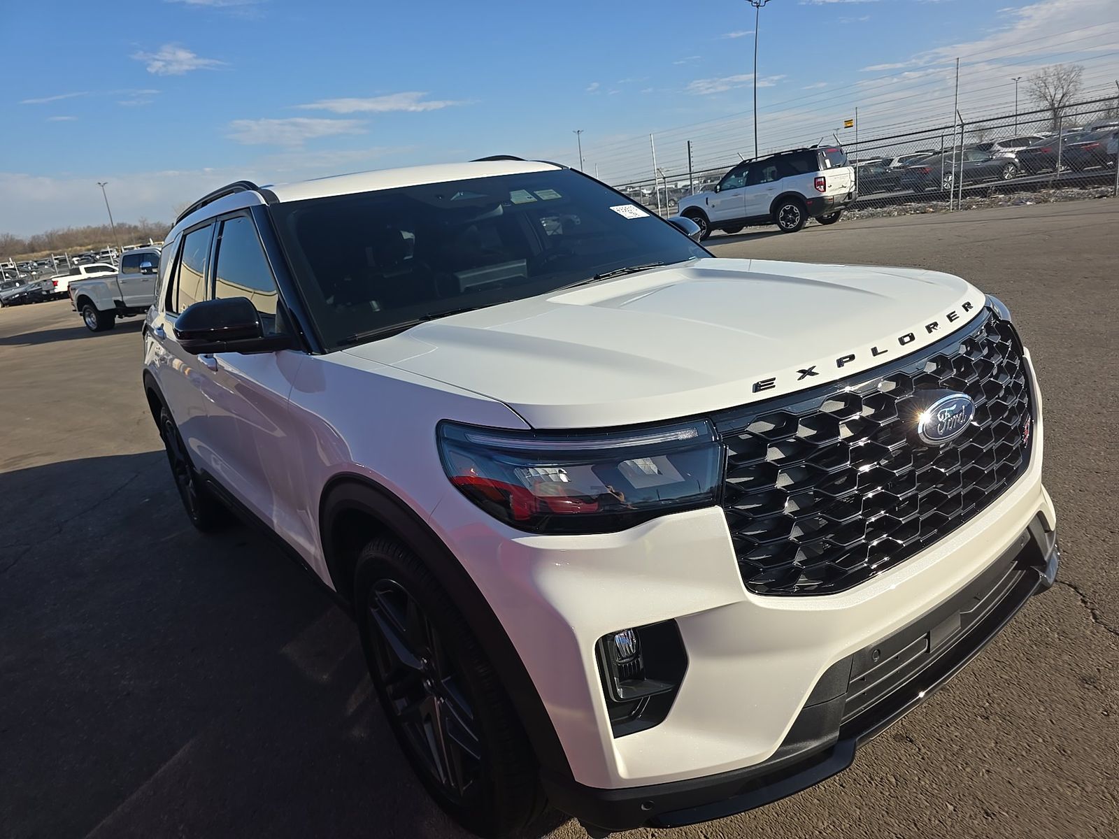 2025 Ford Explorer ST RWD