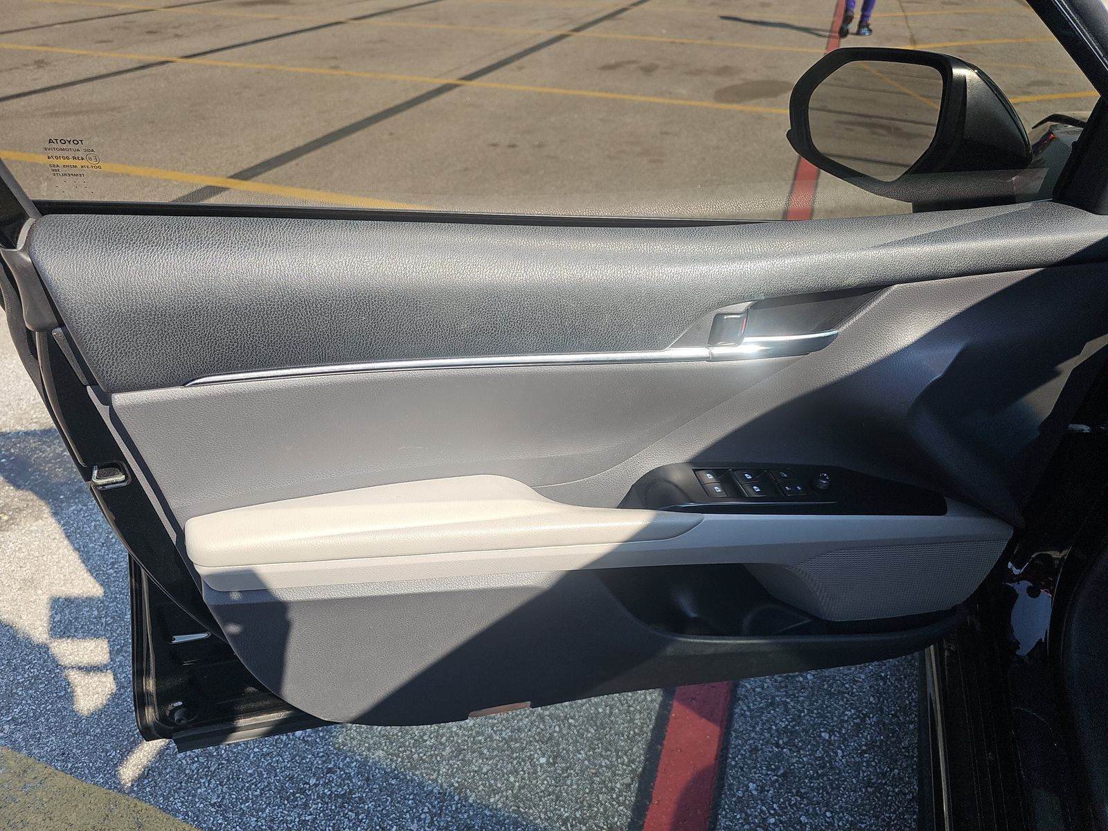 2018 Toyota Camry SE FWD