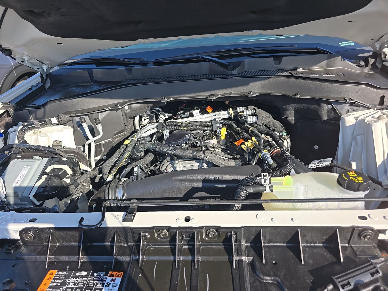 2025 Ford Explorer Active RWD