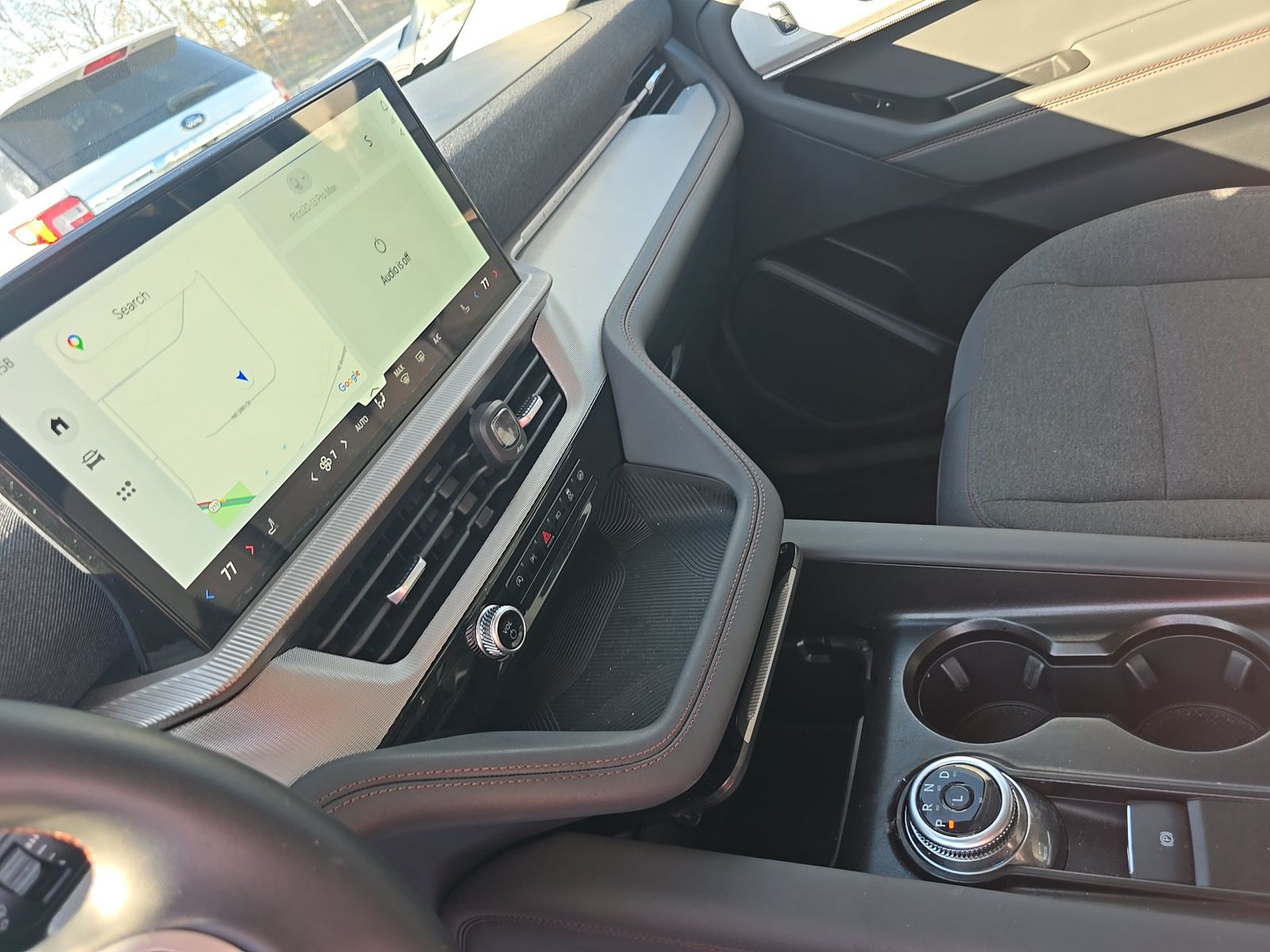 2025 Ford Explorer Active RWD