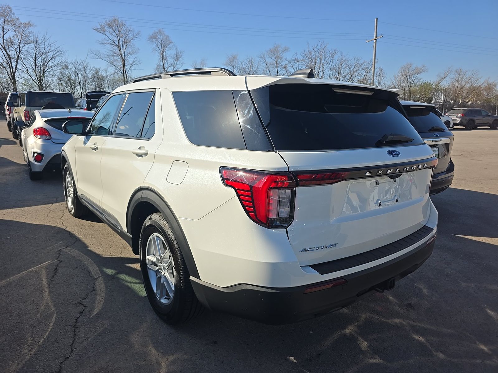 2025 Ford Explorer Active RWD