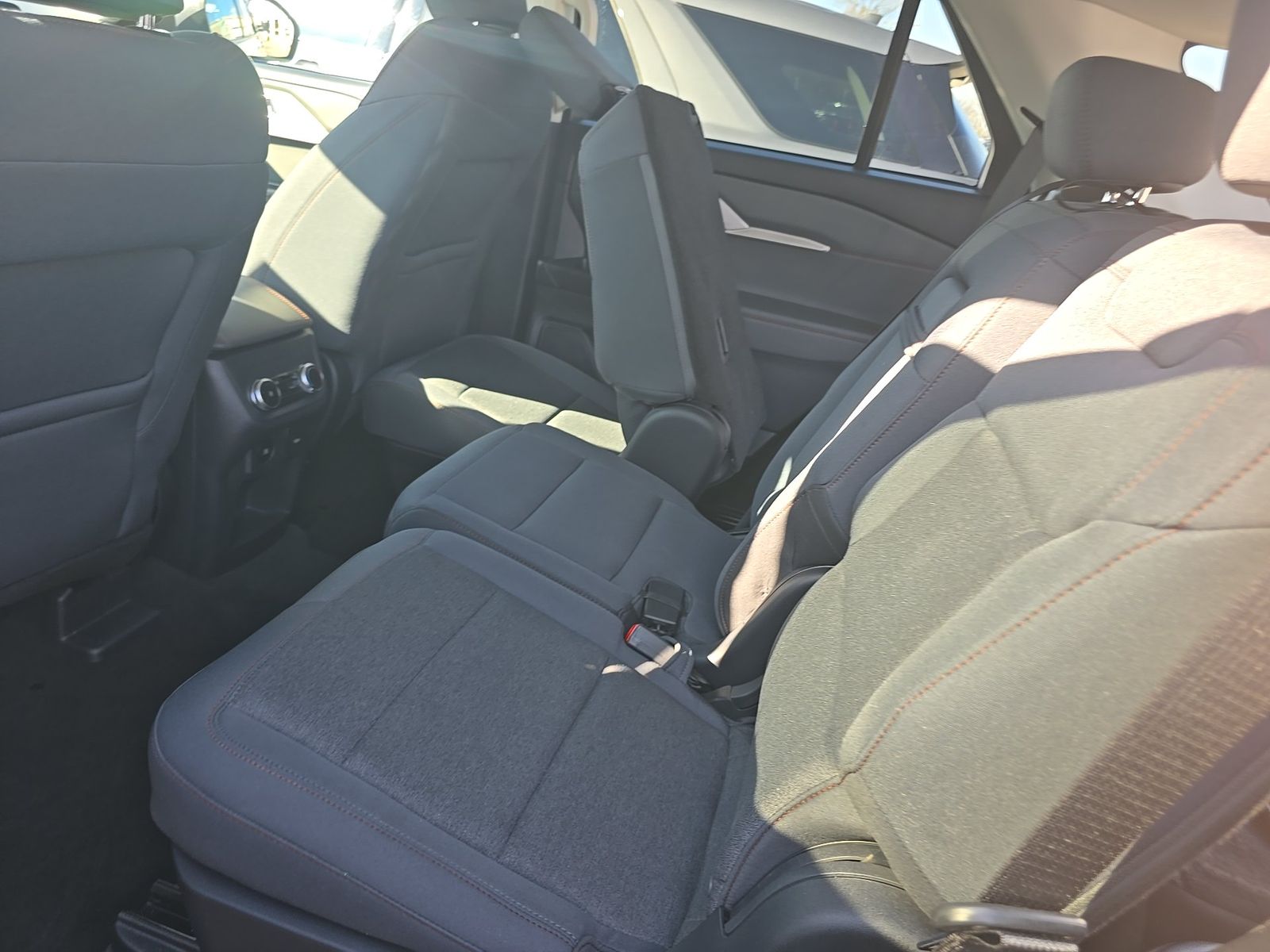 2025 Ford Explorer Active RWD