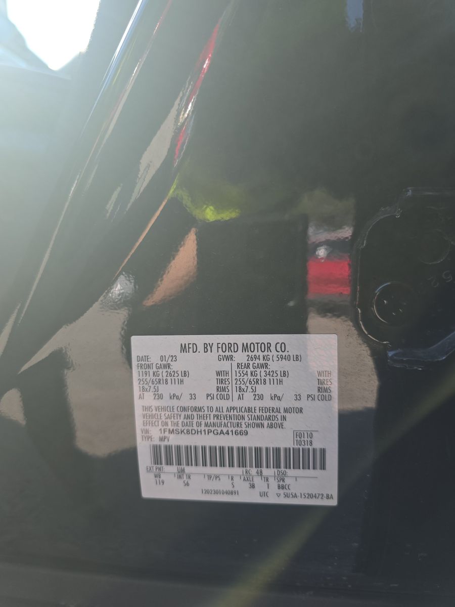 2023 Ford Explorer XLT AWD