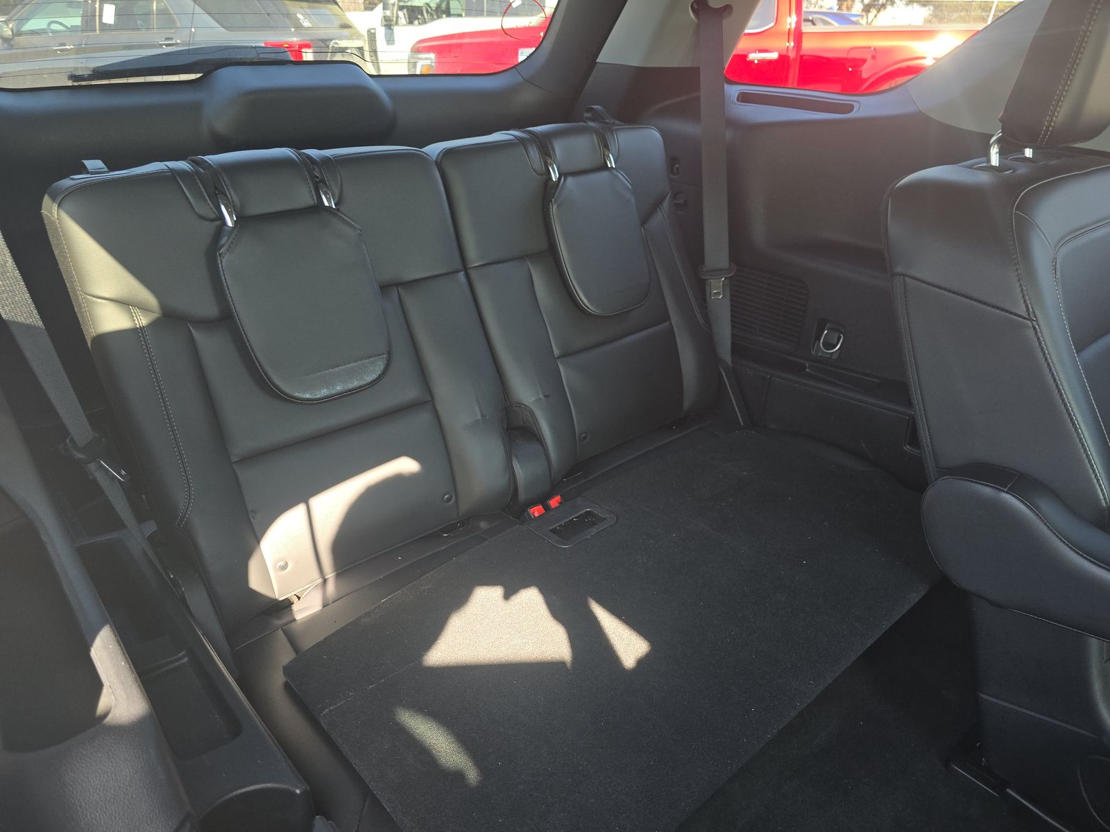 2023 Ford Explorer XLT AWD