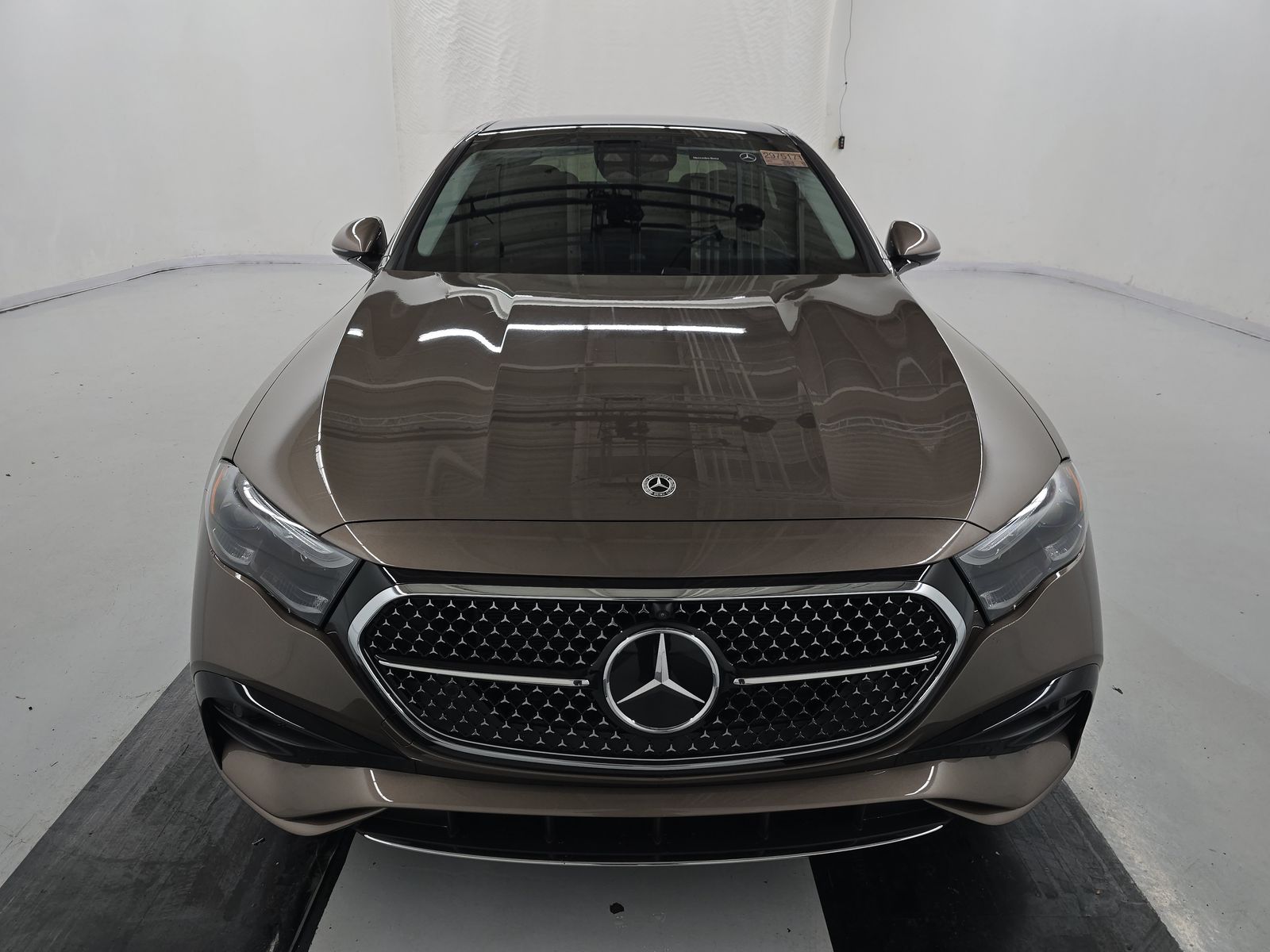 MERCEDES-BENZ E-CLASS - 3