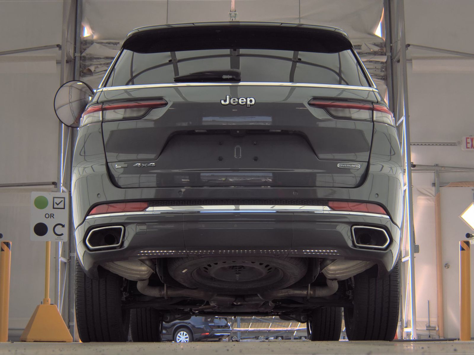 JEEP OVERLAND - 8