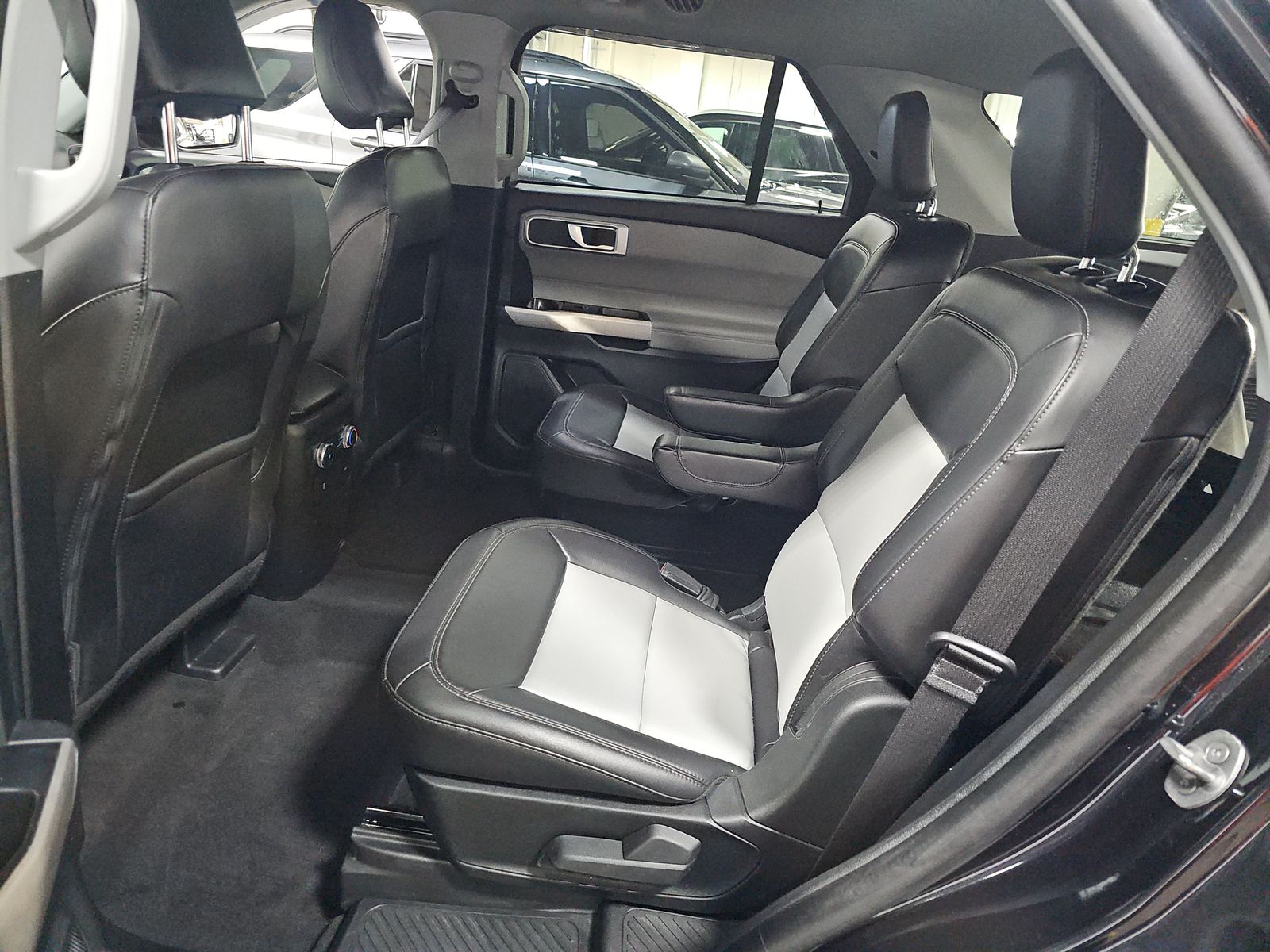 2022 Ford Explorer XLT AWD