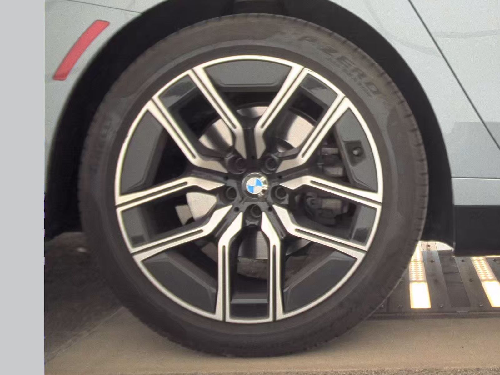 2025 BMW 7 Series 740i xDrive AWD