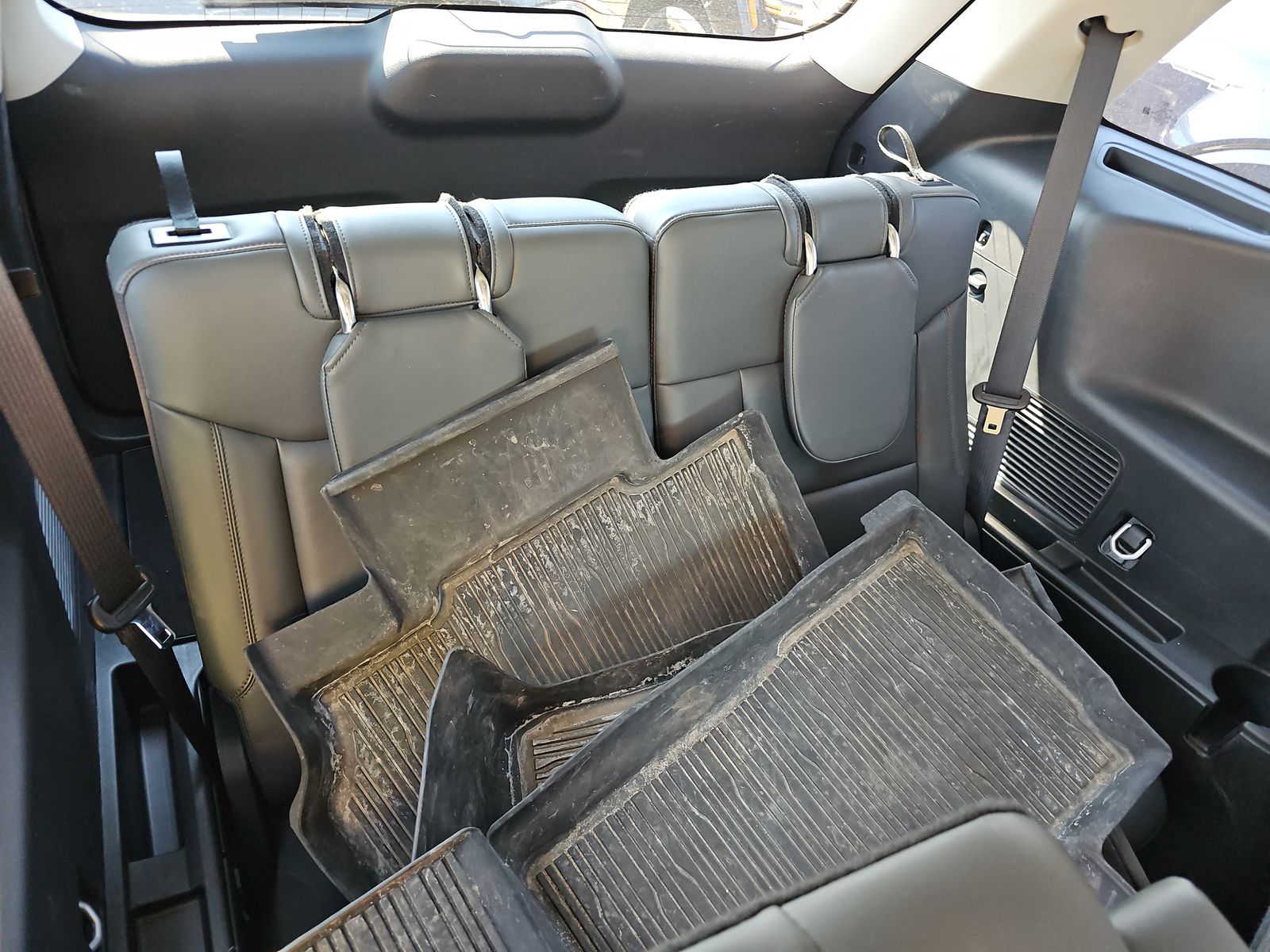 2025 Ford Explorer Active AWD