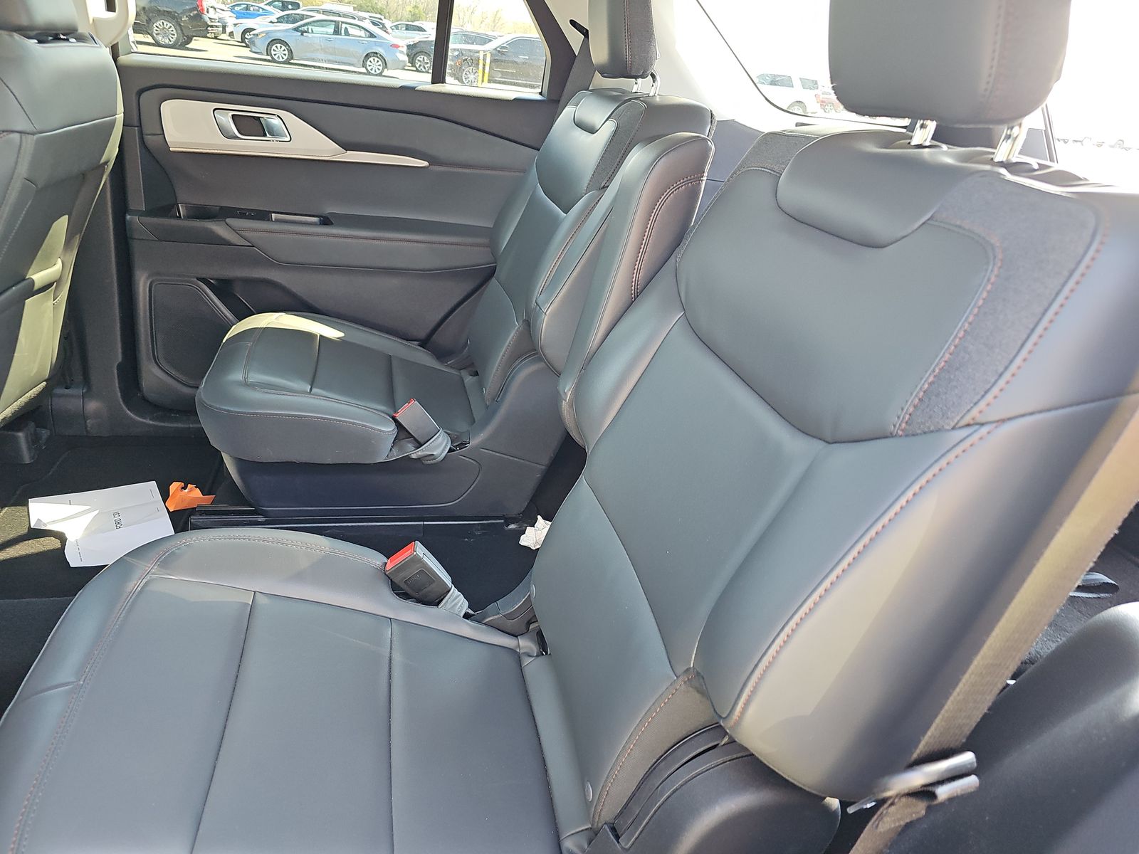 2025 Ford Explorer Active AWD