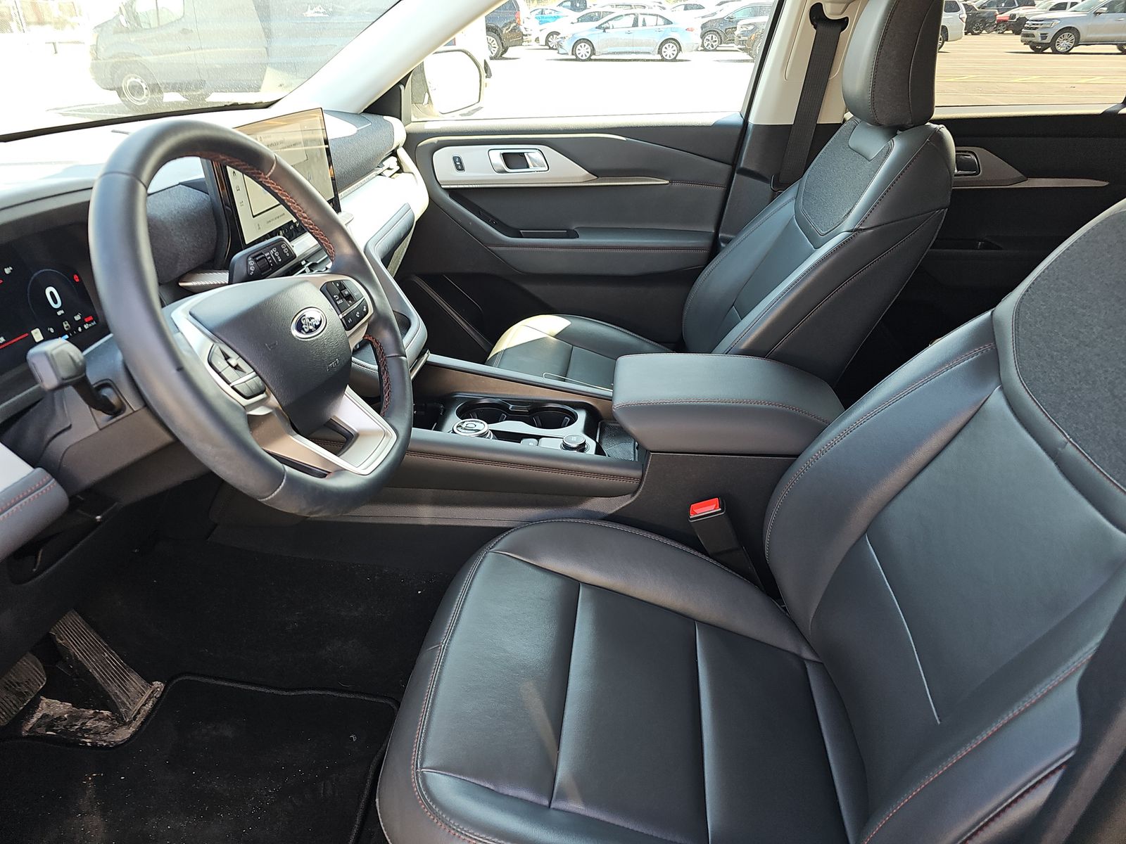 2025 Ford Explorer Active AWD