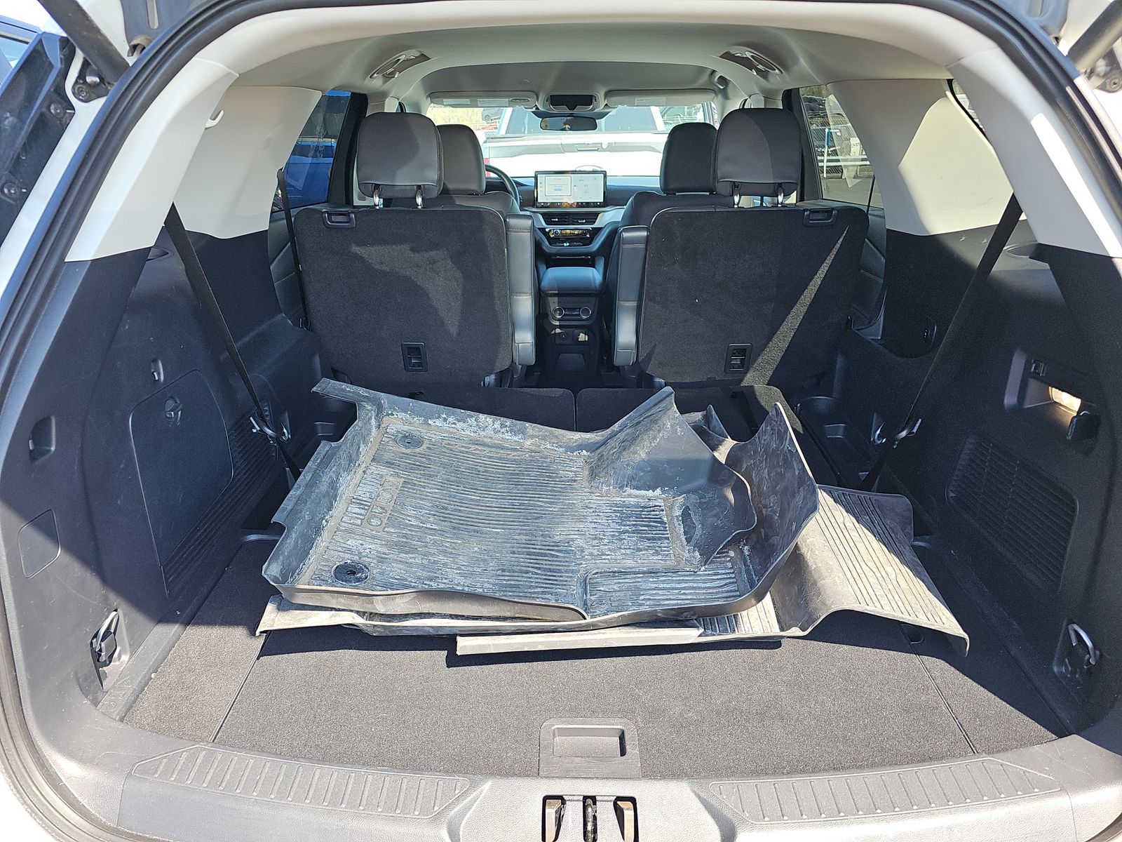 2025 Ford Explorer Active AWD