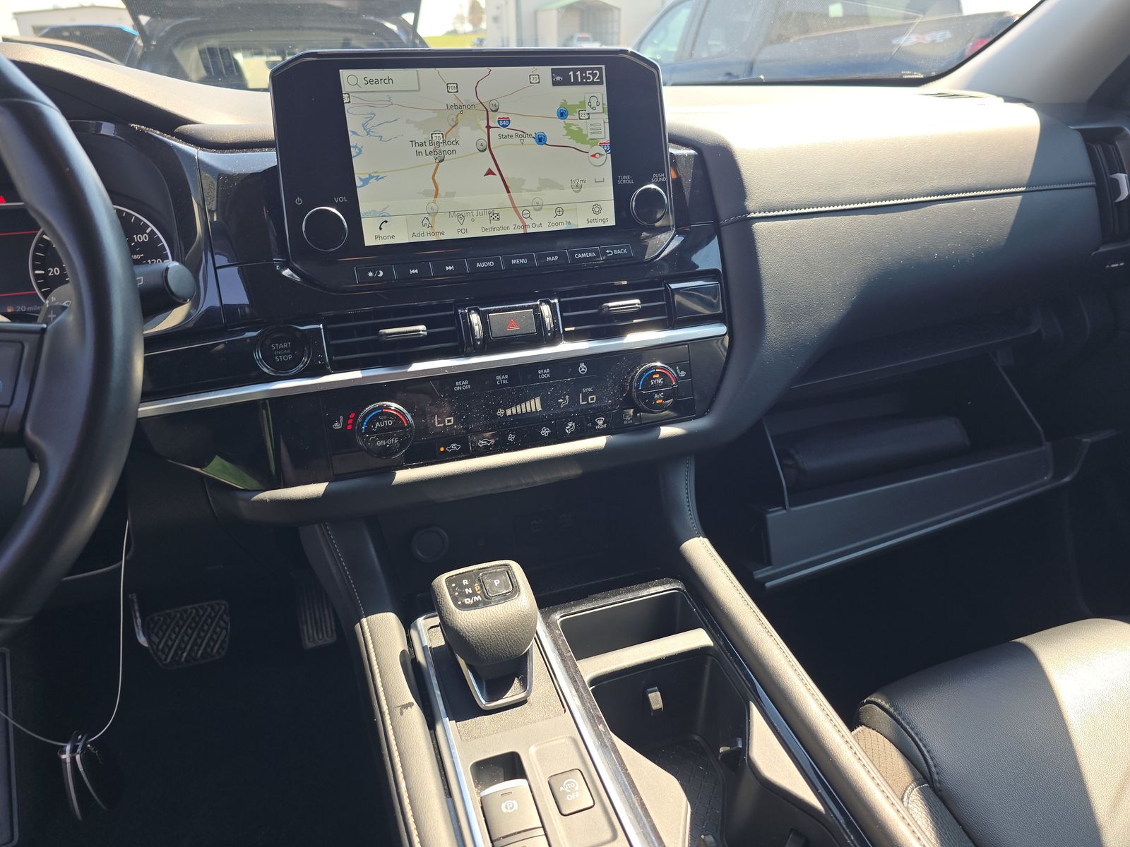 2025 Nissan Pathfinder SL AWD