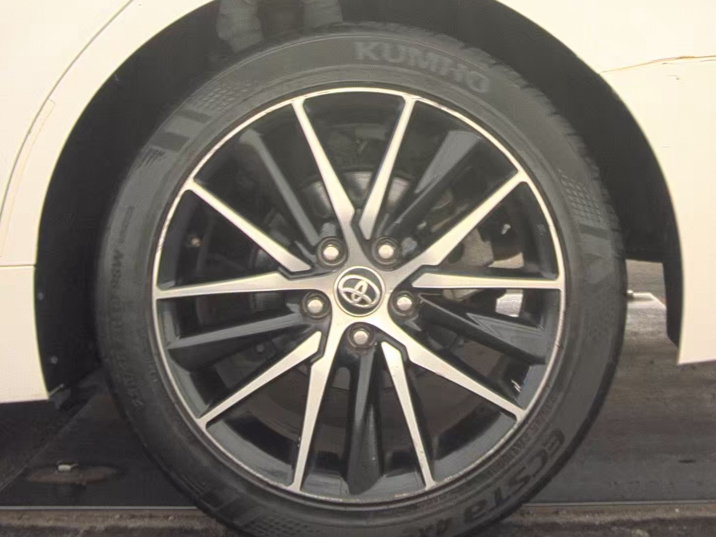 2021 Toyota Camry SE FWD