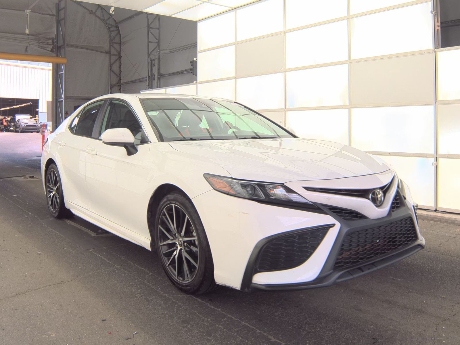 2021 Toyota Camry SE FWD