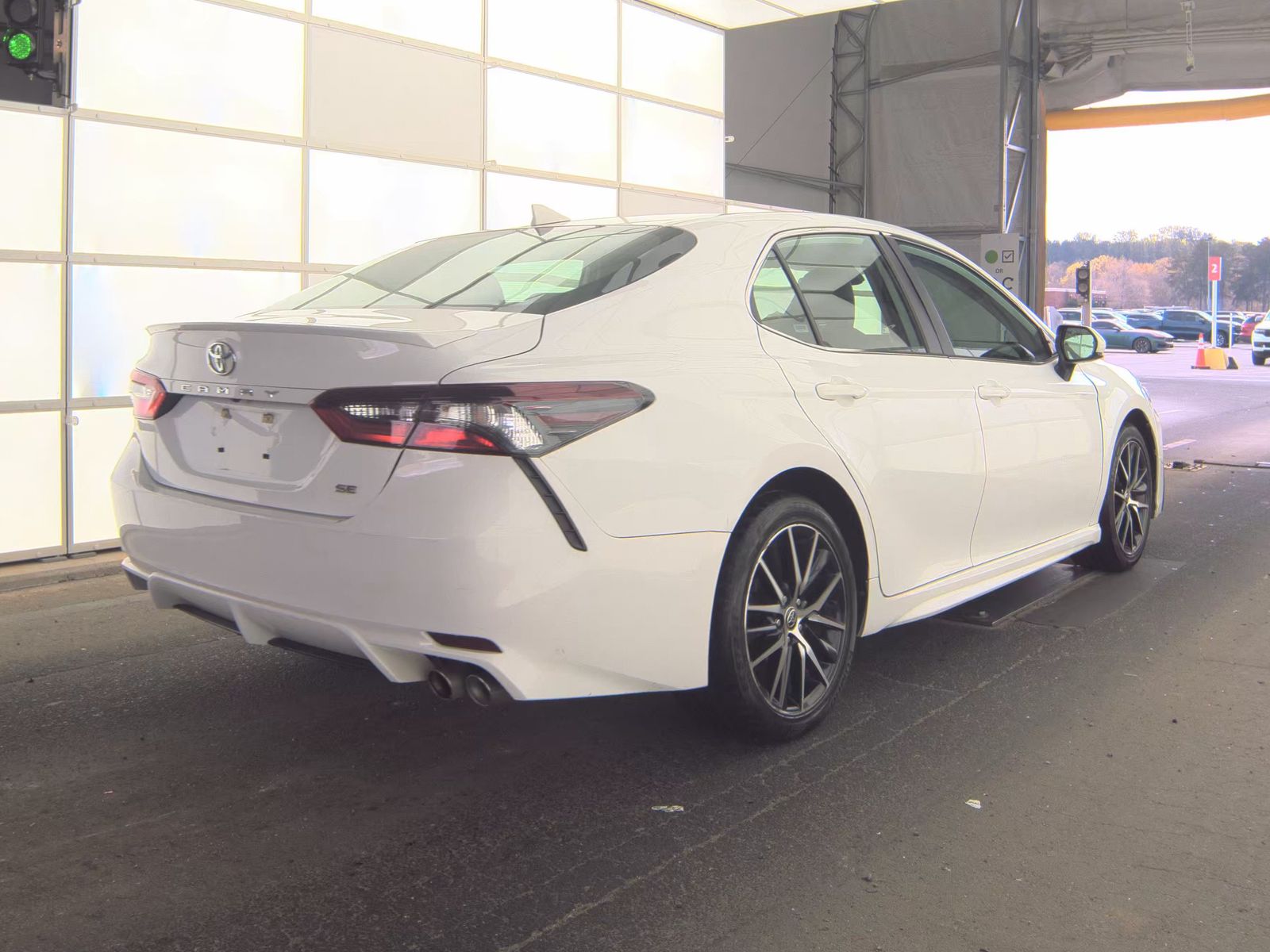 2021 Toyota Camry SE FWD