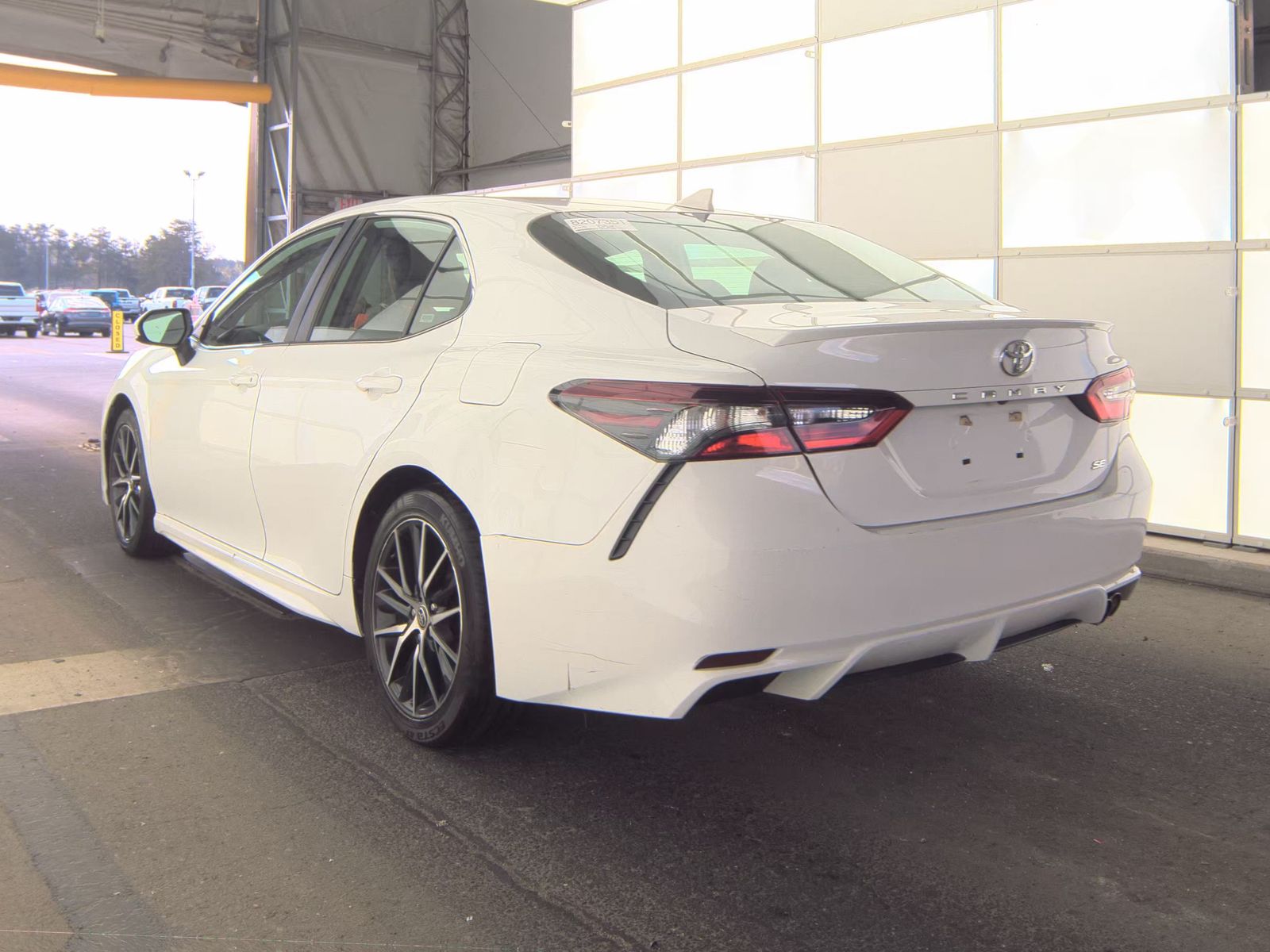 2021 Toyota Camry SE FWD