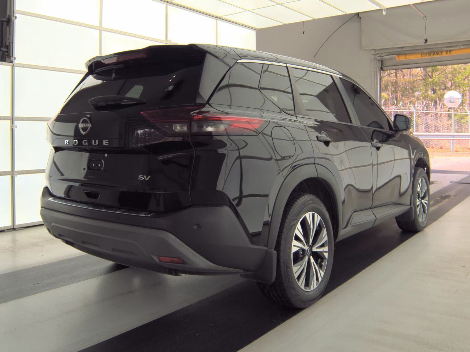 2022 Nissan Rogue SV FWD