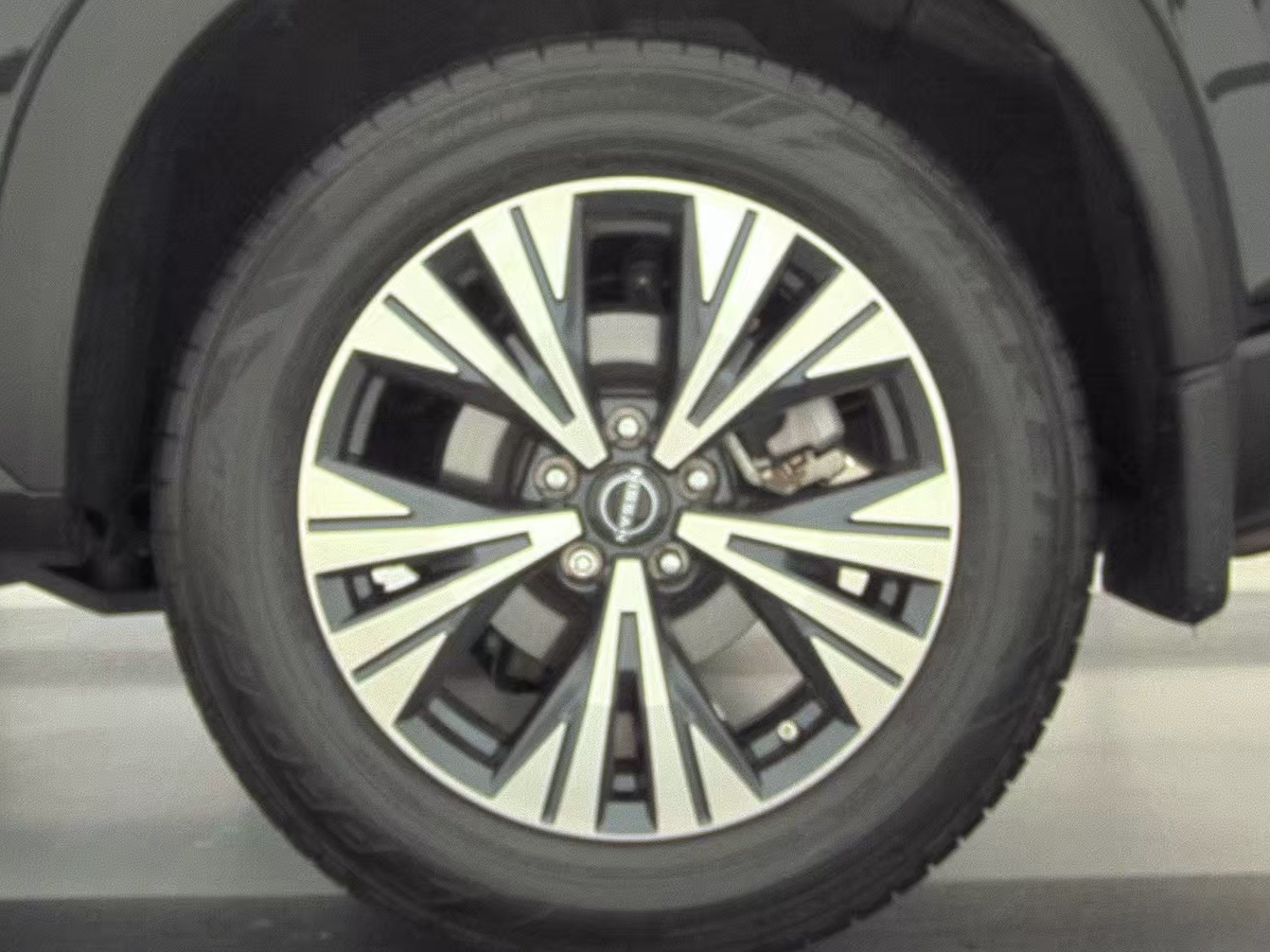 2022 Nissan Rogue SV FWD