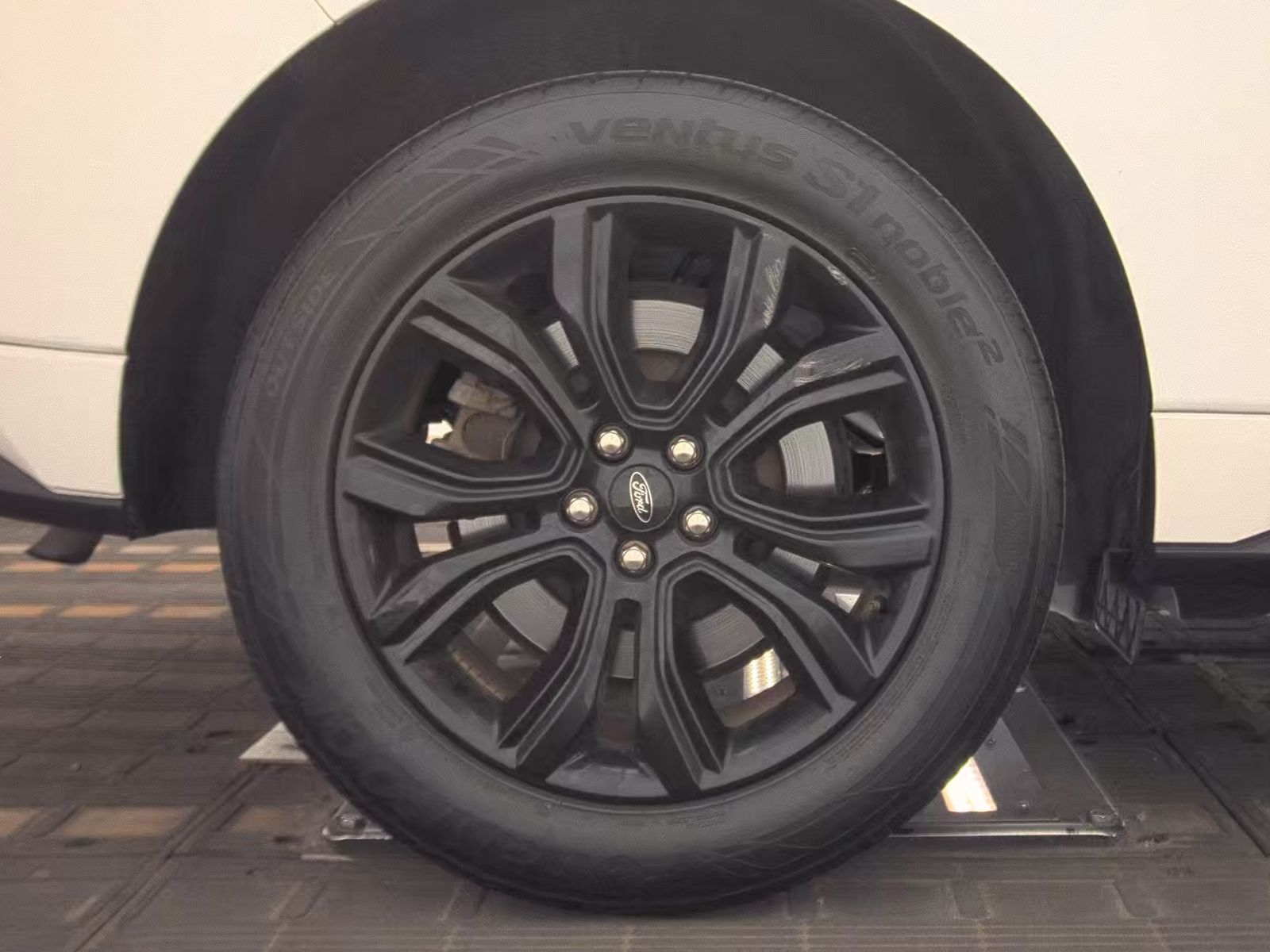 2022 Ford Edge SE AWD