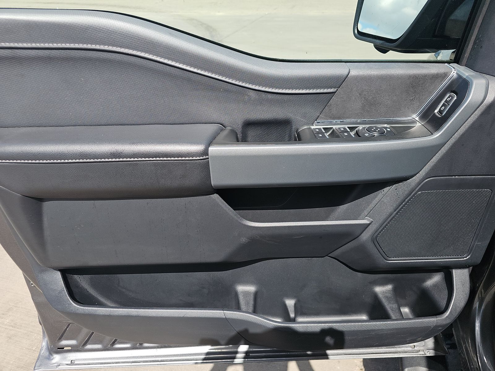 2025 Ford F-150 Hybrid XLT AWD