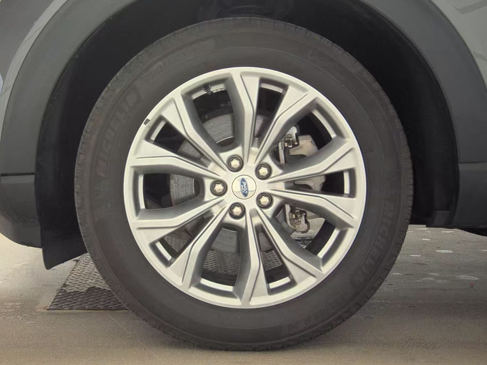 2022 Ford Explorer XLT AWD