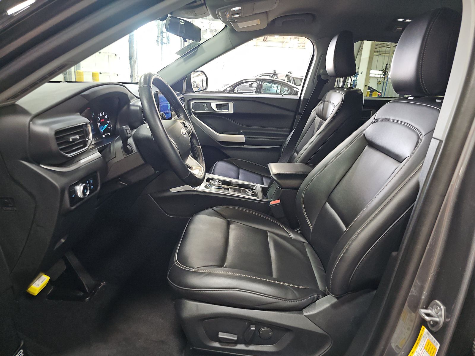 2022 Ford Explorer XLT AWD