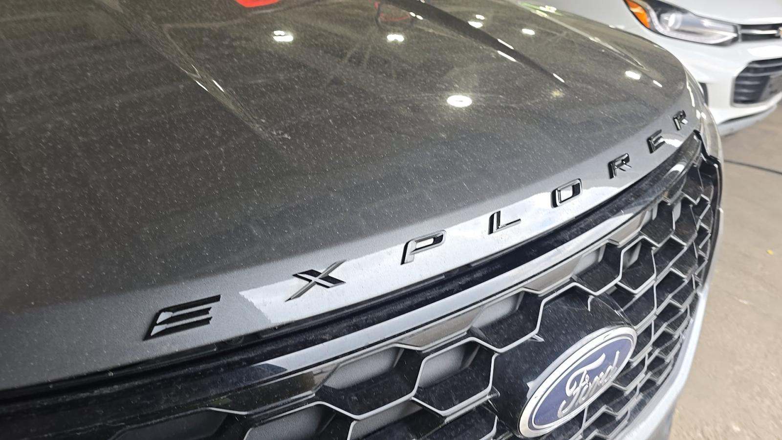 2025 Ford Explorer ST AWD