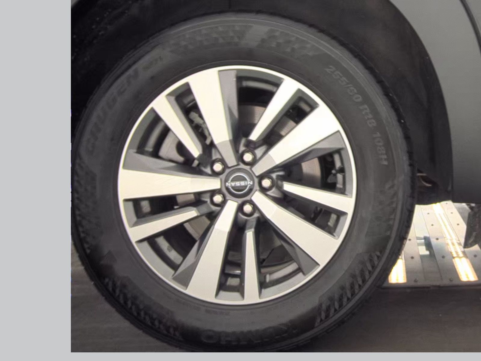 2025 Nissan Pathfinder SL AWD