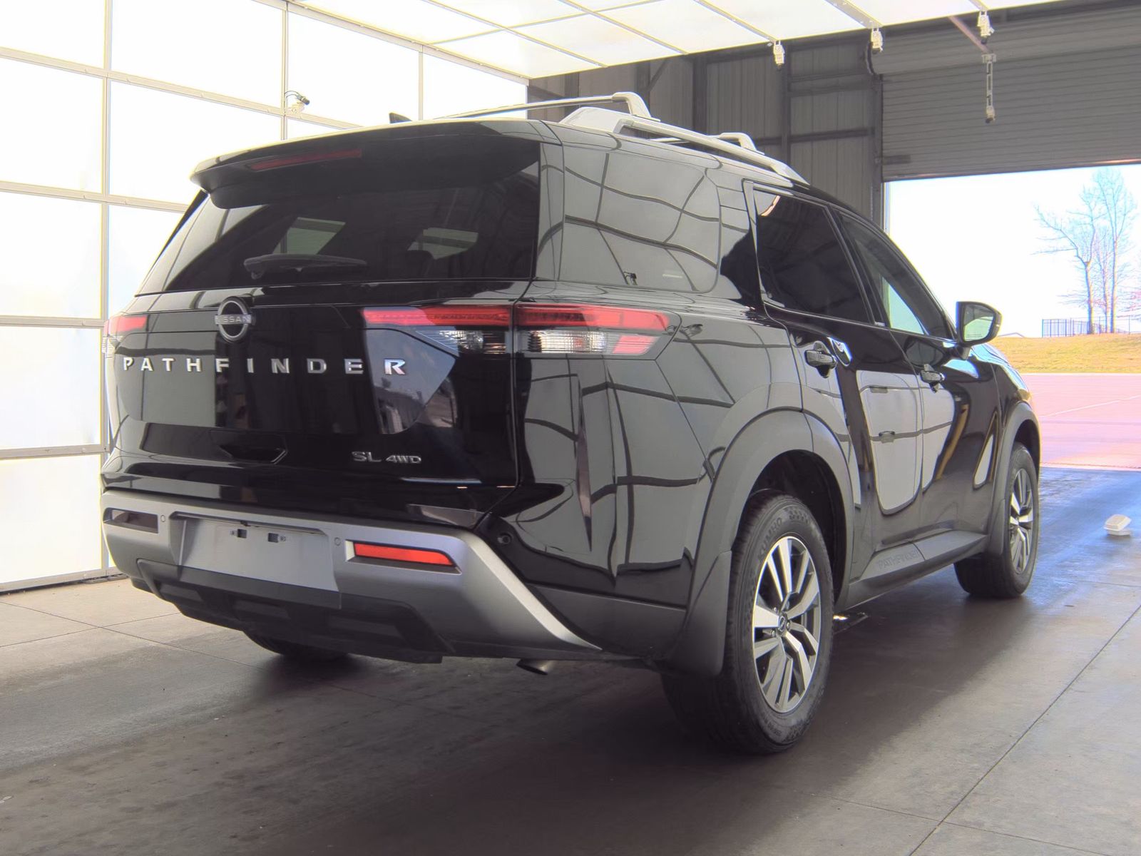 2025 Nissan Pathfinder SL AWD