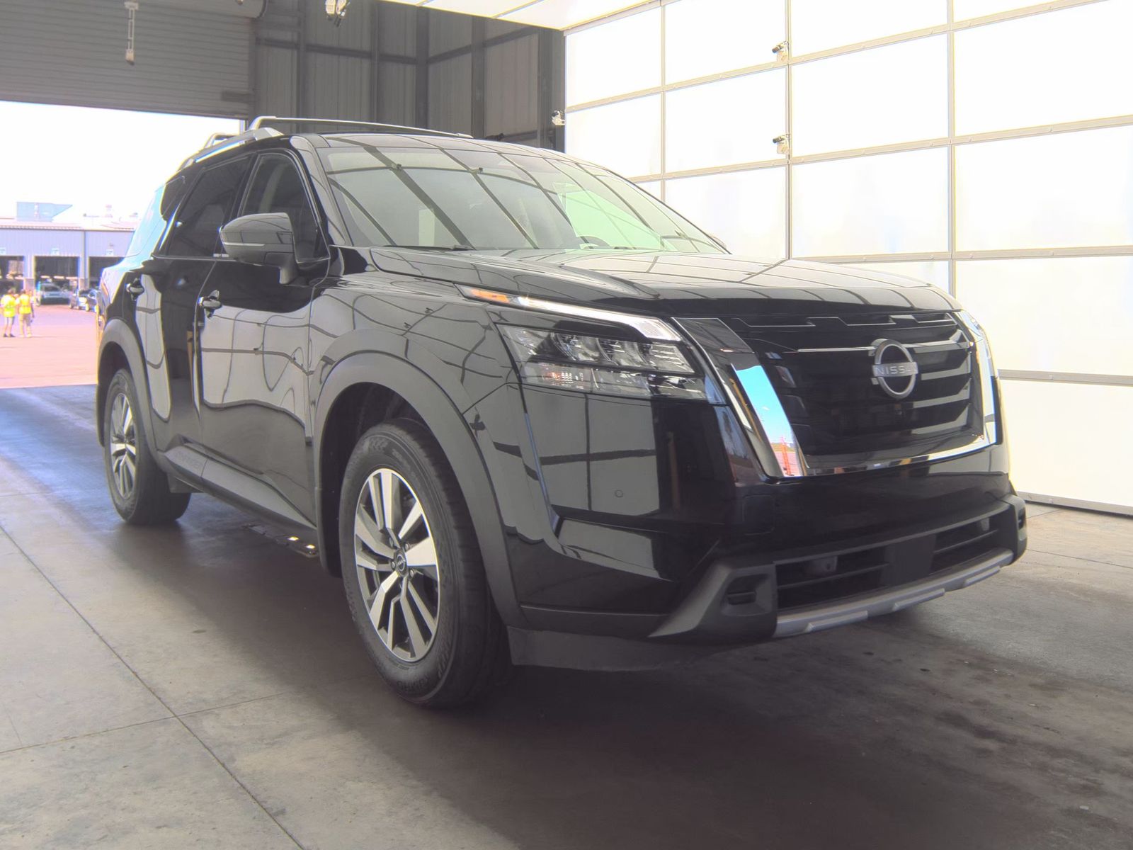 2025 Nissan Pathfinder SL AWD